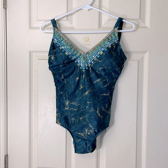 Cute Green Swimsuit One-piece Size Medium - Picture 1 of 7